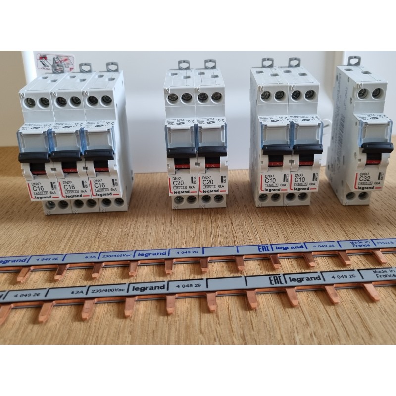 Tableau électrique 3 rangées + divisionnaire pour maison - Forums de  VOLTA-Electricité