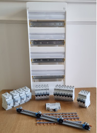 Tableau électrique 4 Rangées 13 modules 1 ID 63a type A + 3 ID 63a type AC + 16 disjoncteurs Composants Legrand à équiper